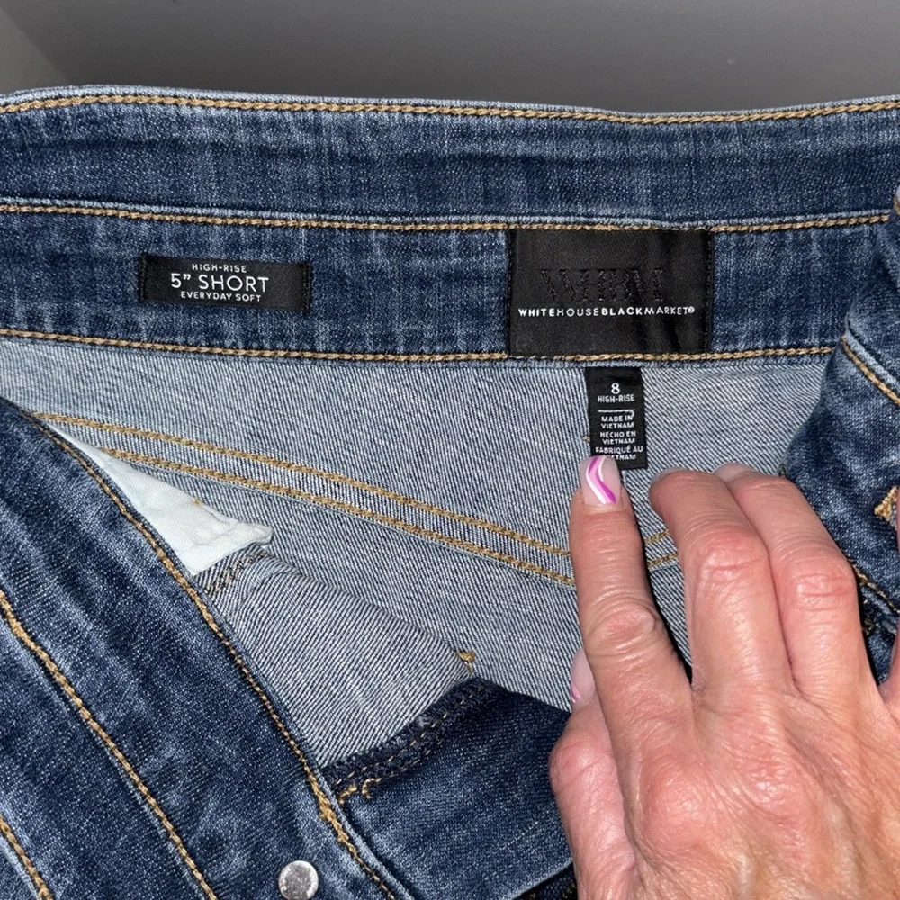 White House Black Market Denim Jean Shorts - Picture 4 of 12